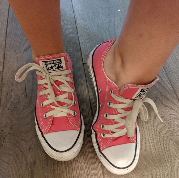 Pink Converse Chucks - Picture 1 of 3